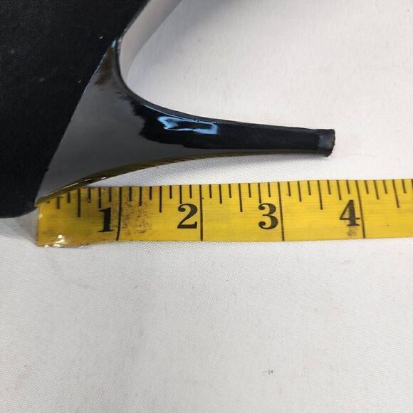 Tahari Accord Black Suede Jewel Pumps Size 7.5 - Picture 12 of 13